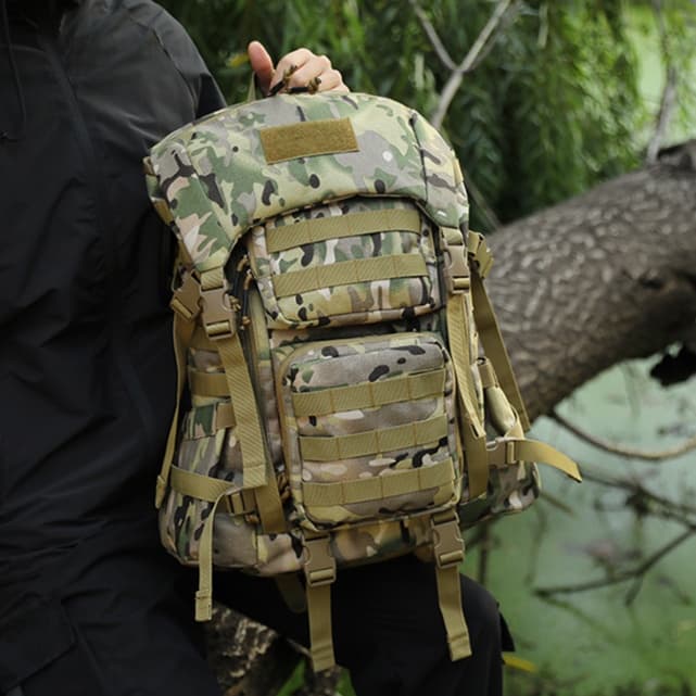 登山リュック 耐久性抜群 多機能戦術タクティカルリュック