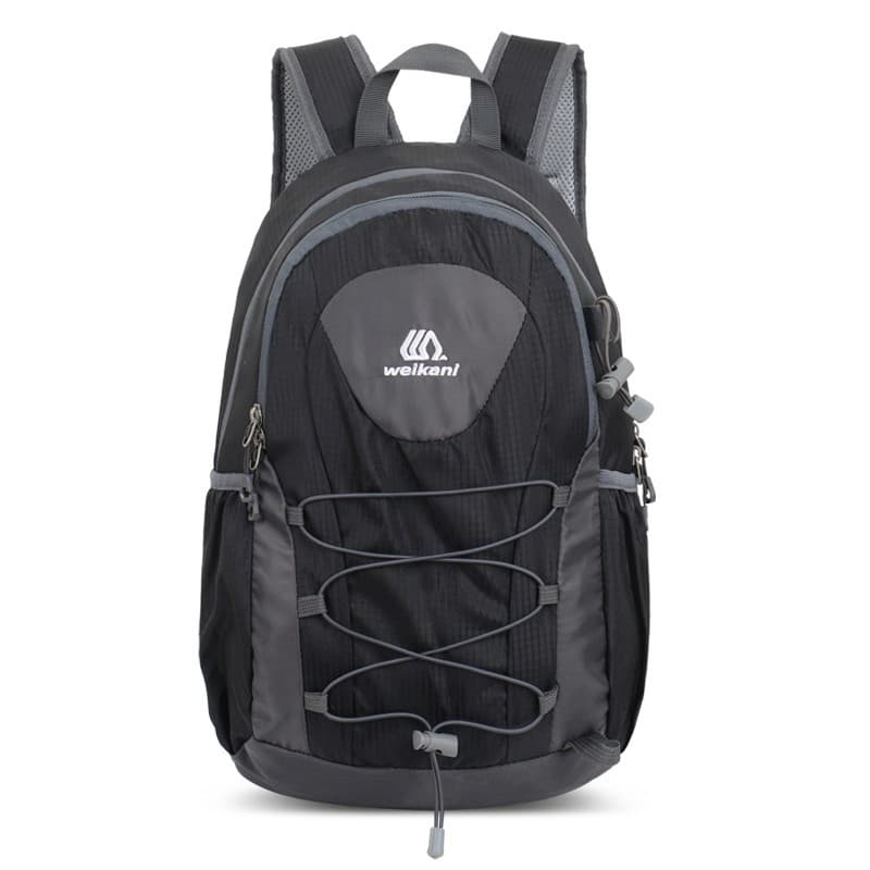 登山リュック 軽快行動派のハイキングバッグ
