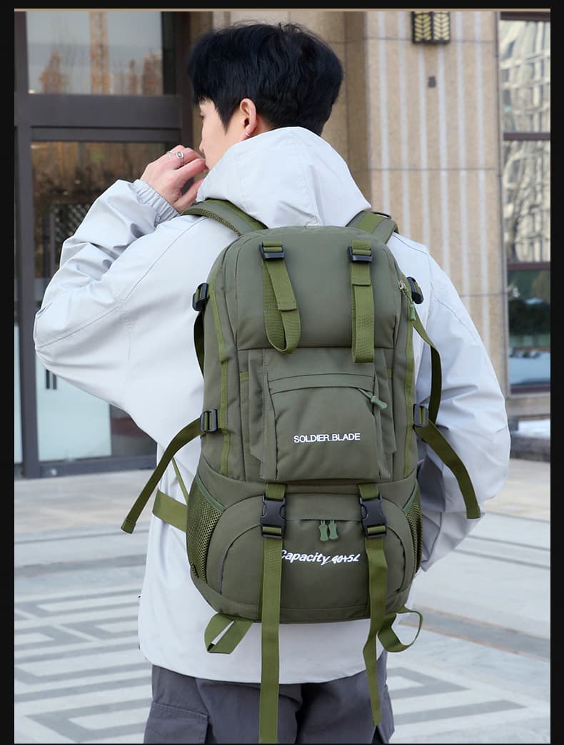 登山リュック 機能性抜群 大容量バックパック