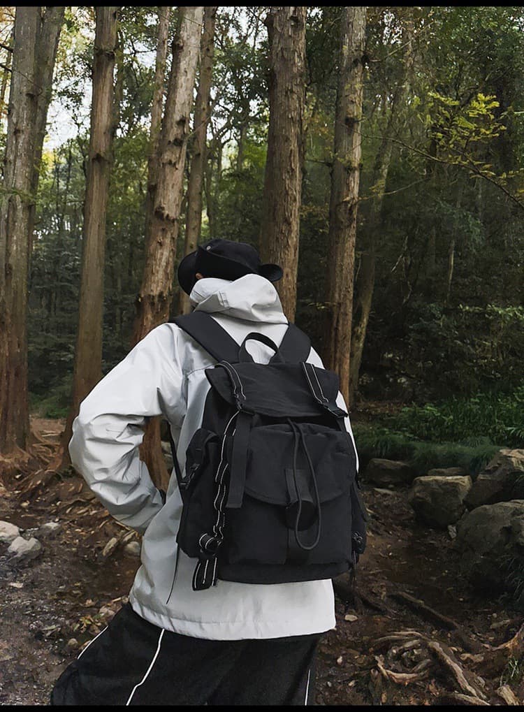 登山リュック 野山をめぐる冒険者リュック