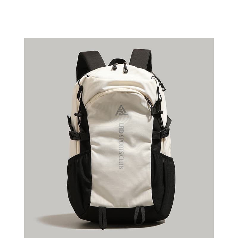 登山リュック 軽量アウトドアデイパック