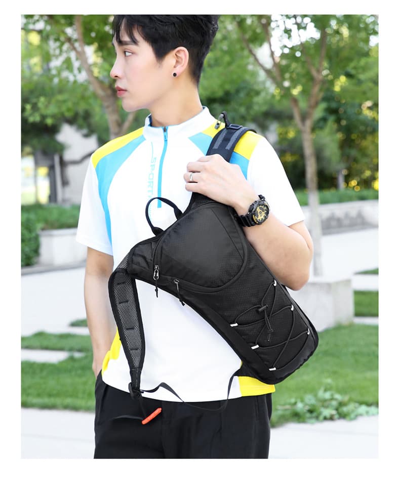 登山リュック スポーティ軽量コンパクトリュック