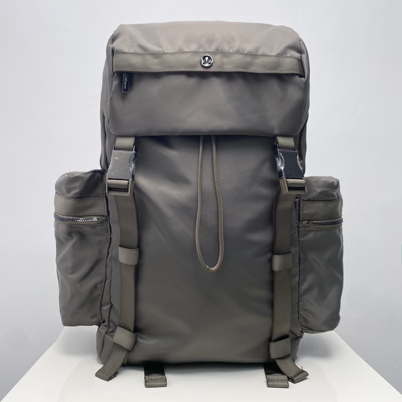 登山リュック アウトドア対応 大型多機能リュック